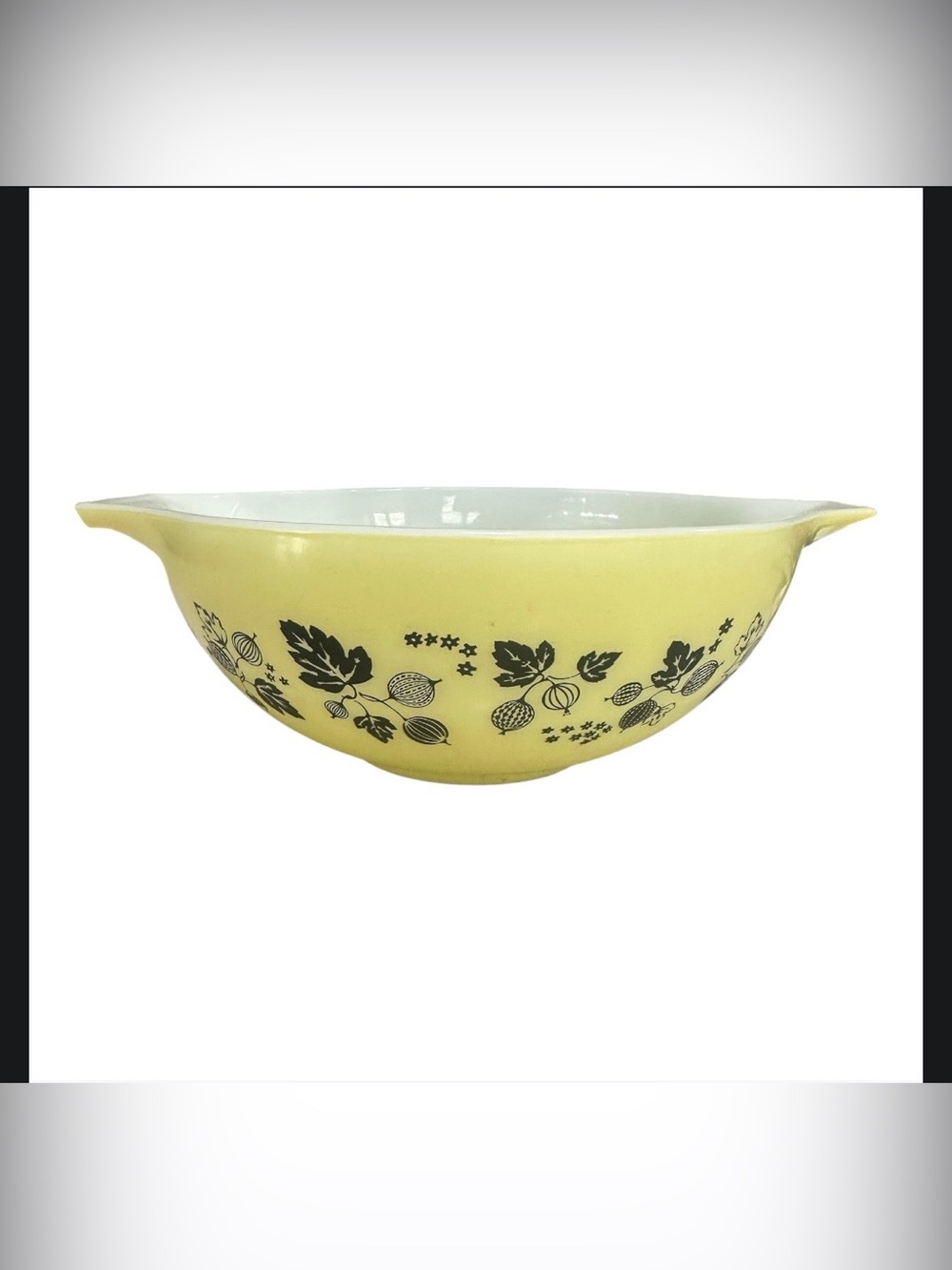 Pyrex Gooseberry Black on Yellow 444 Cinderella Mixing Bowl 4 Quart Vintage 50s